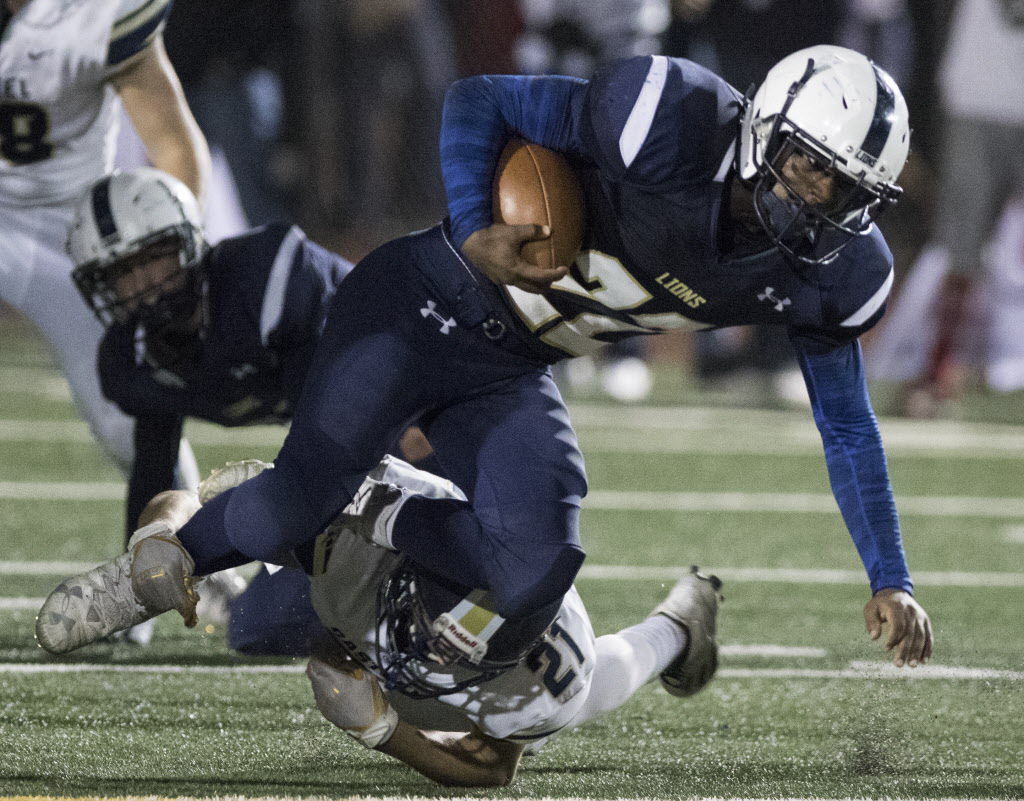 Class 3A state championship: Queen Creek Casteel 35, Pusch Ridge Christian 28